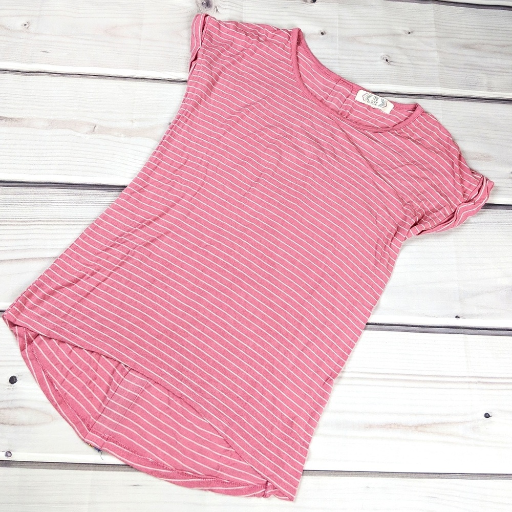 🌿 5/$15 Pink Rose | Pink Stripped T-shirt